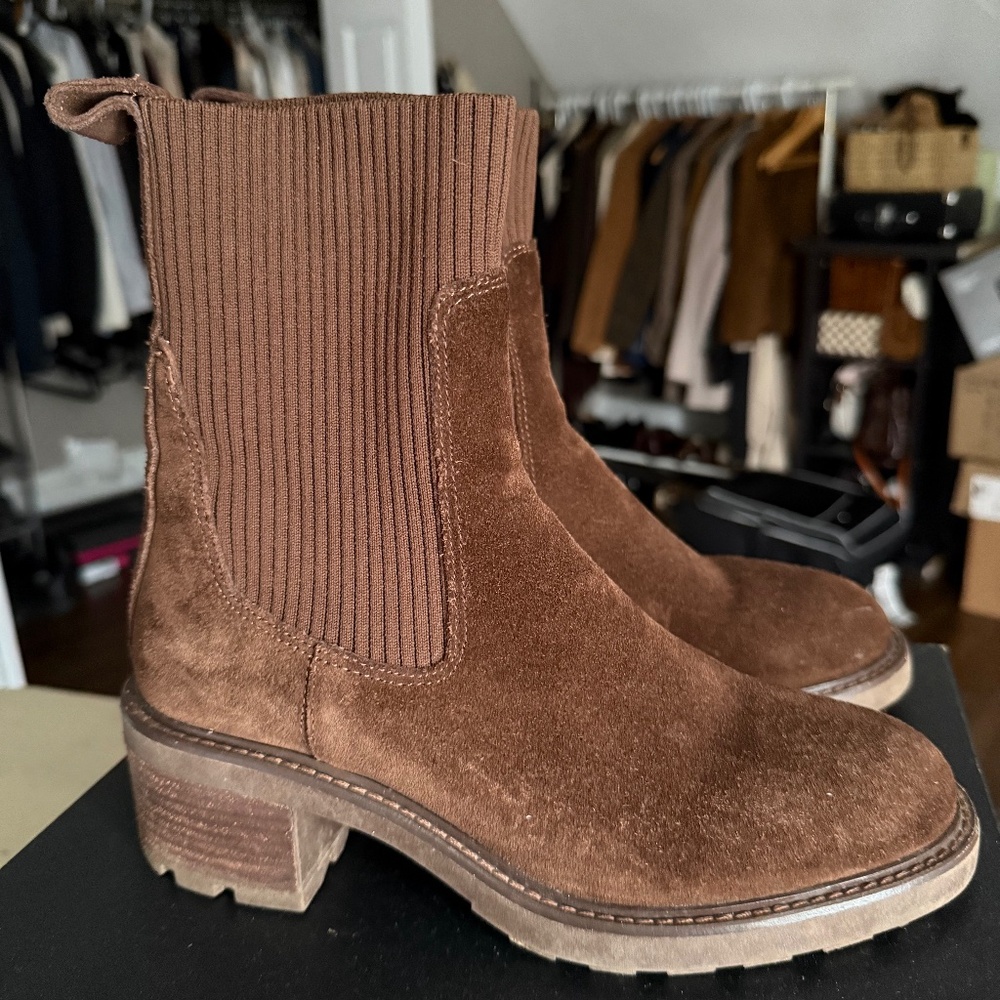 Steve Madden suede boots